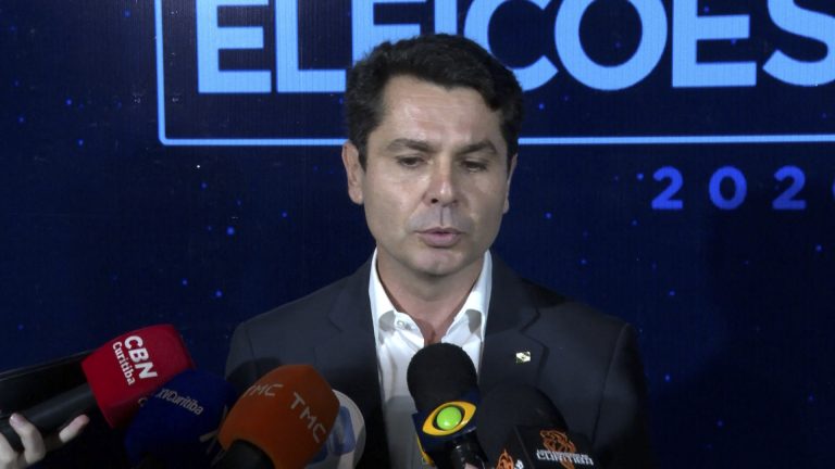 Alexandre Curi, candidato ao Senado, depois de participar de debate na Band